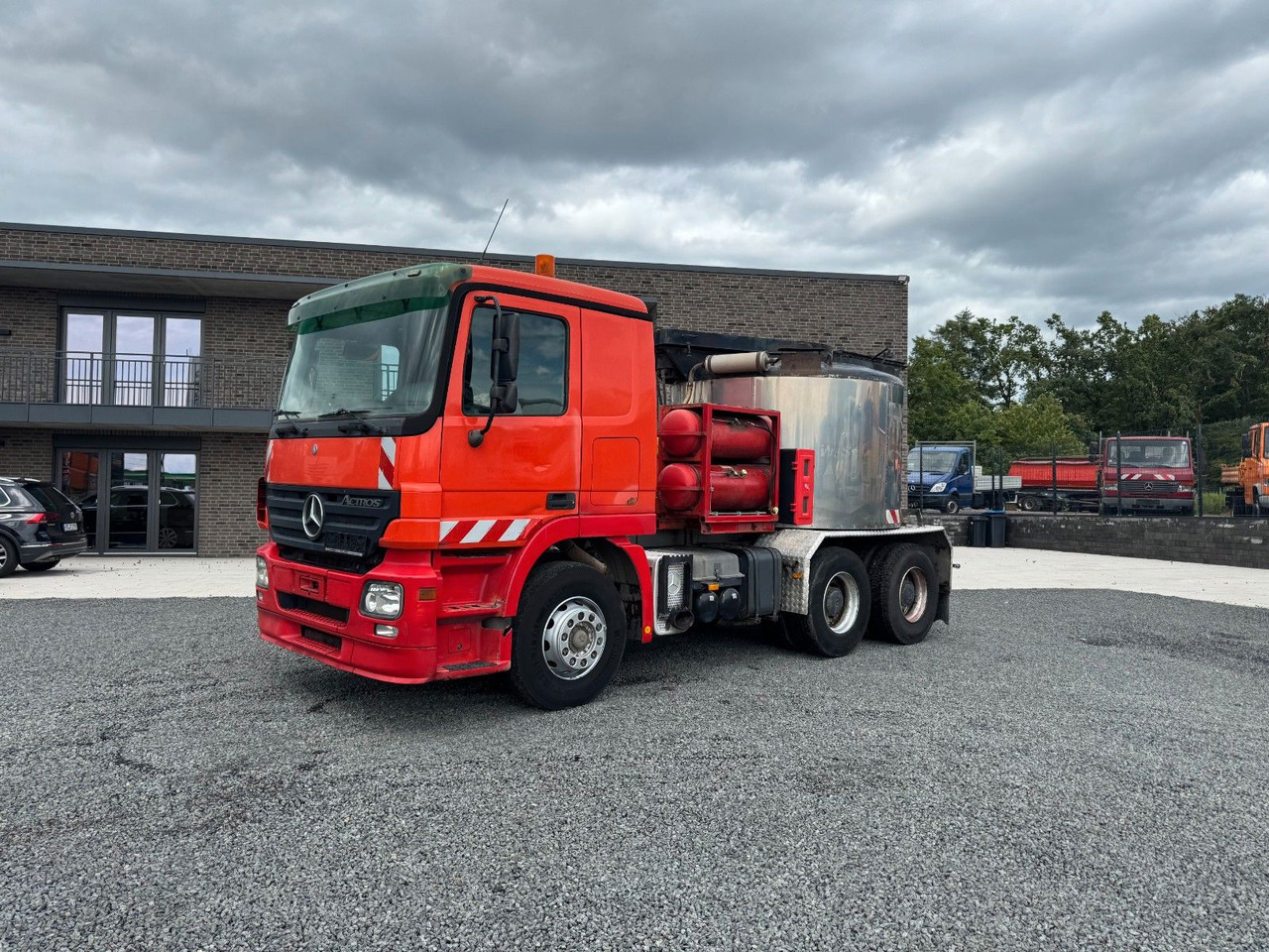 Mercedes-Benz Actros 2641 LS 6x4 Asphaltkocher 6x4 - Грузовик: фото 2 Mercedes-Benz Actros 2641 LS 6x4 Asphaltkocher 6x4 - Грузовик: фото 2