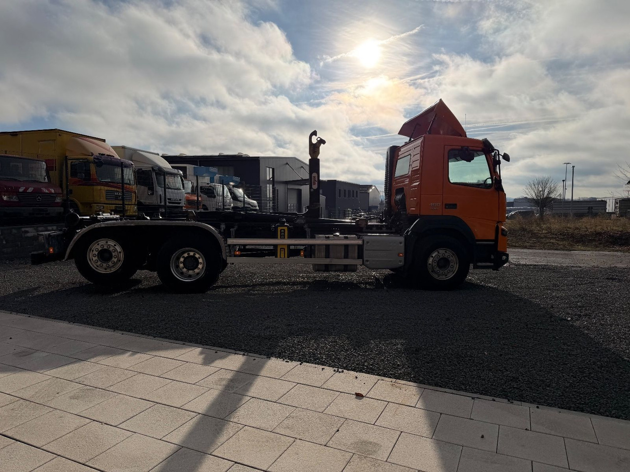 Volvo FMX 460 Abrollkipper Lift/Lenk Hyvalift - Крюковой мультилифт: фото 5 Volvo FMX 460 Abrollkipper Lift/Lenk Hyvalift - Крюковой мультилифт: фото 5