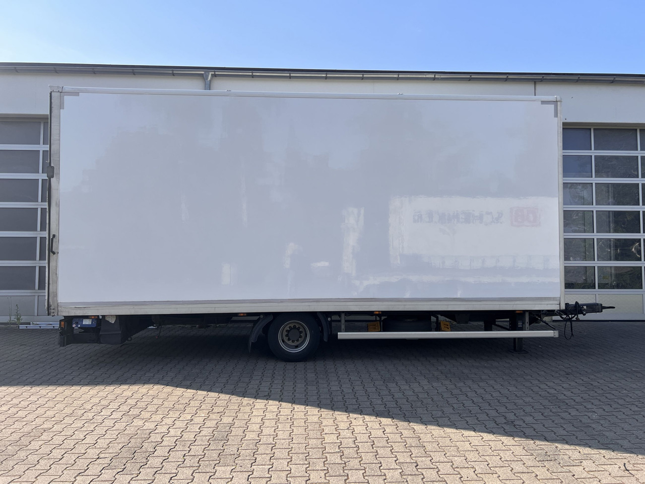 Ackermann Z-KA-F10.5/7,6 1 Achs Kofferanhänger, Ladebordwand - Прицеп-фургон: фото 5 Ackermann Z-KA-F10.5/7,6 1 Achs Kofferanhänger, Ladebordwand - Прицеп-фургон: фото 5