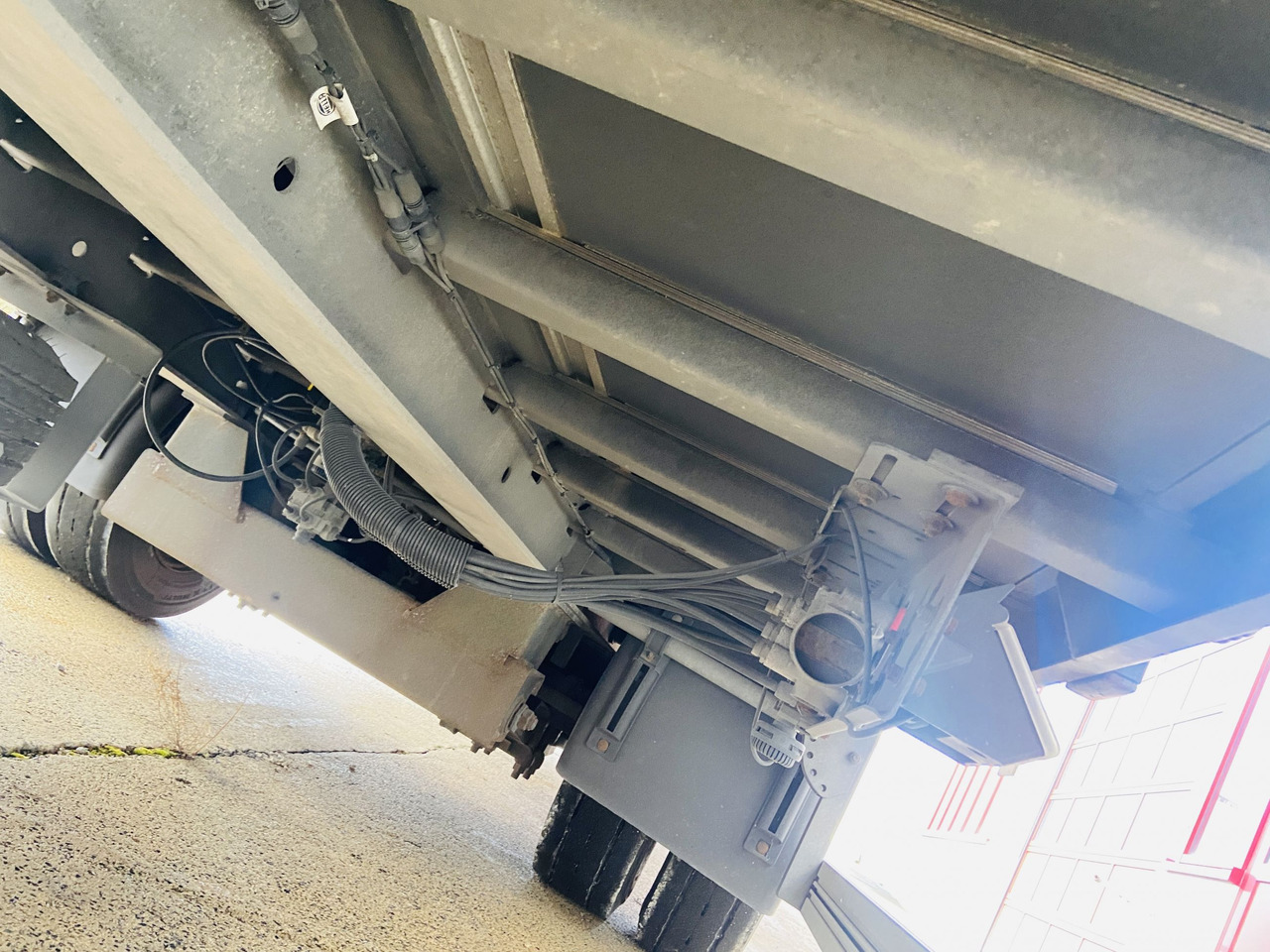 Ackermann Z-KA-F10.5/7,6 1 Achs Planenanhänger 10,5 t GG - Прицеп-фургон: фото 2 Ackermann Z-KA-F10.5/7,6 1 Achs Planenanhänger 10,5 t GG - Прицеп-фургон: фото 2