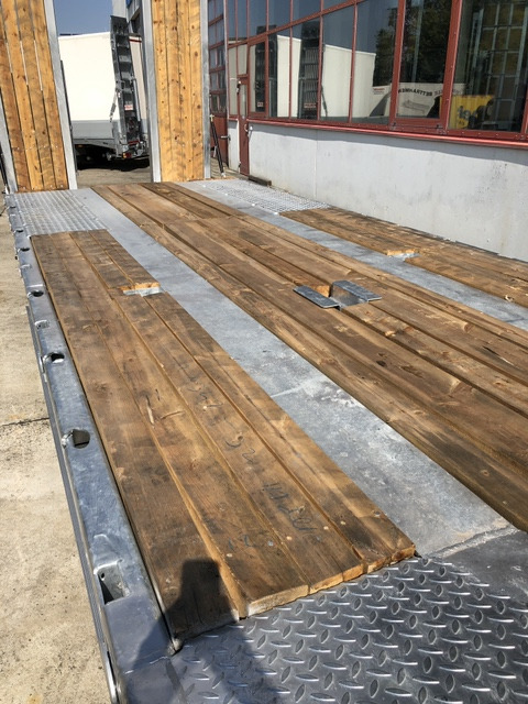 Möslein T3-6 VB F 3 Achs Tieflader- Anhänger, Verbreiterung - Низкорамный прицеп: фото 5 Möslein T3-6 VB F 3 Achs Tieflader- Anhänger, Verbreiterung - Низкорамный прицеп: фото 5