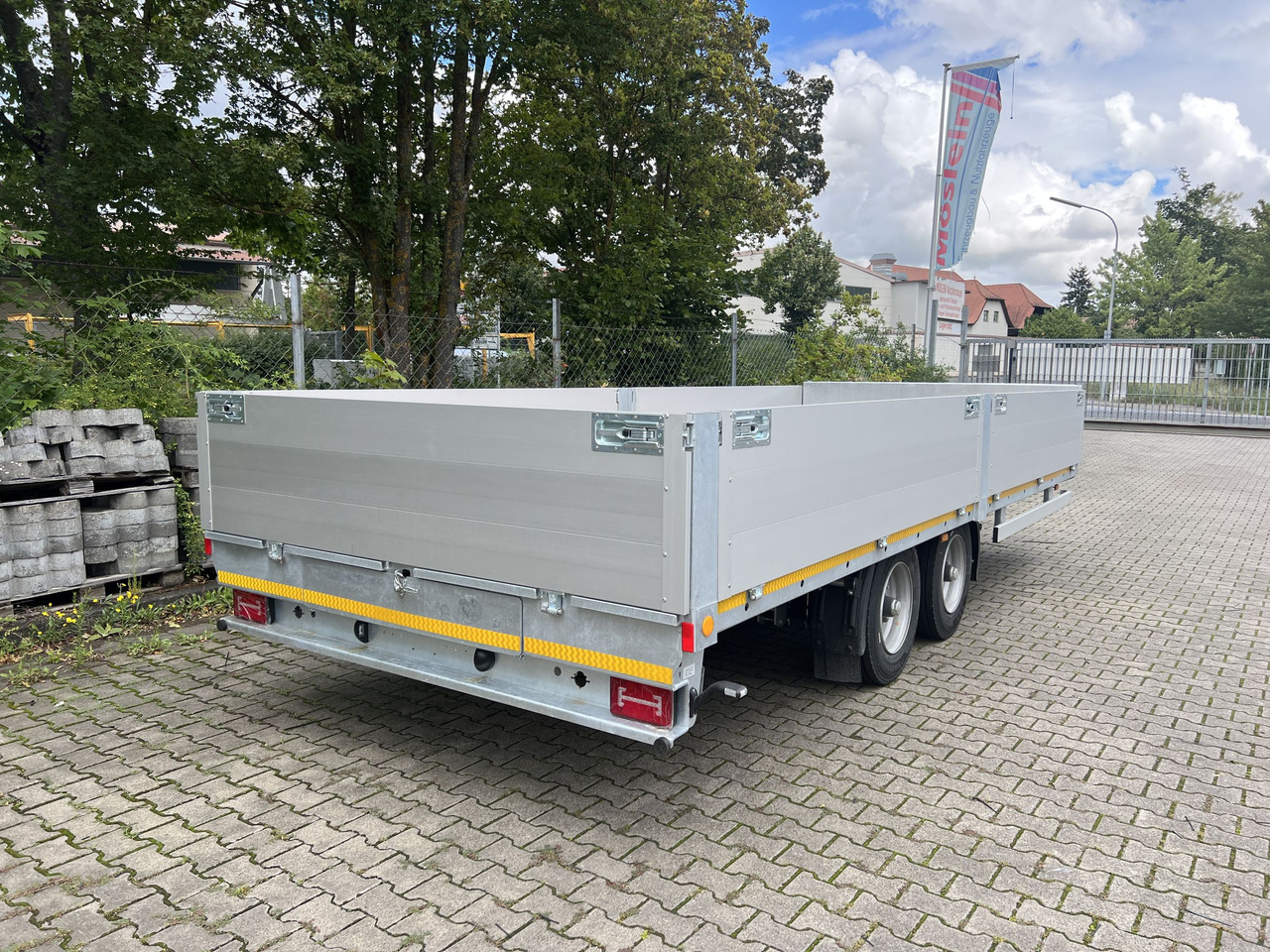 Möslein THT 11- G 7,2 Tandem- Pritschenanhänger- Tieflader - Прицеп бортовой/ Платформа: фото 5 Möslein THT 11- G 7,2 Tandem- Pritschenanhänger- Tieflader - Прицеп бортовой/ Платформа: фото 5