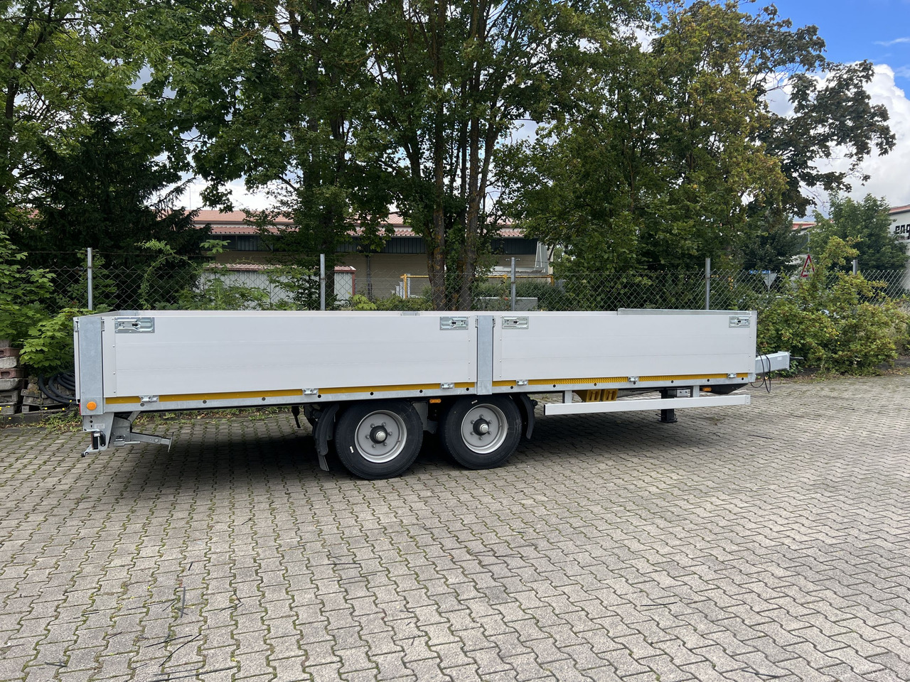 Möslein THT 11- G 7,2 Tandem- Pritschenanhänger- Tieflader - Прицеп бортовой/ Платформа: фото 3 Möslein THT 11- G 7,2 Tandem- Pritschenanhänger- Tieflader - Прицеп бортовой/ Платформа: фото 3