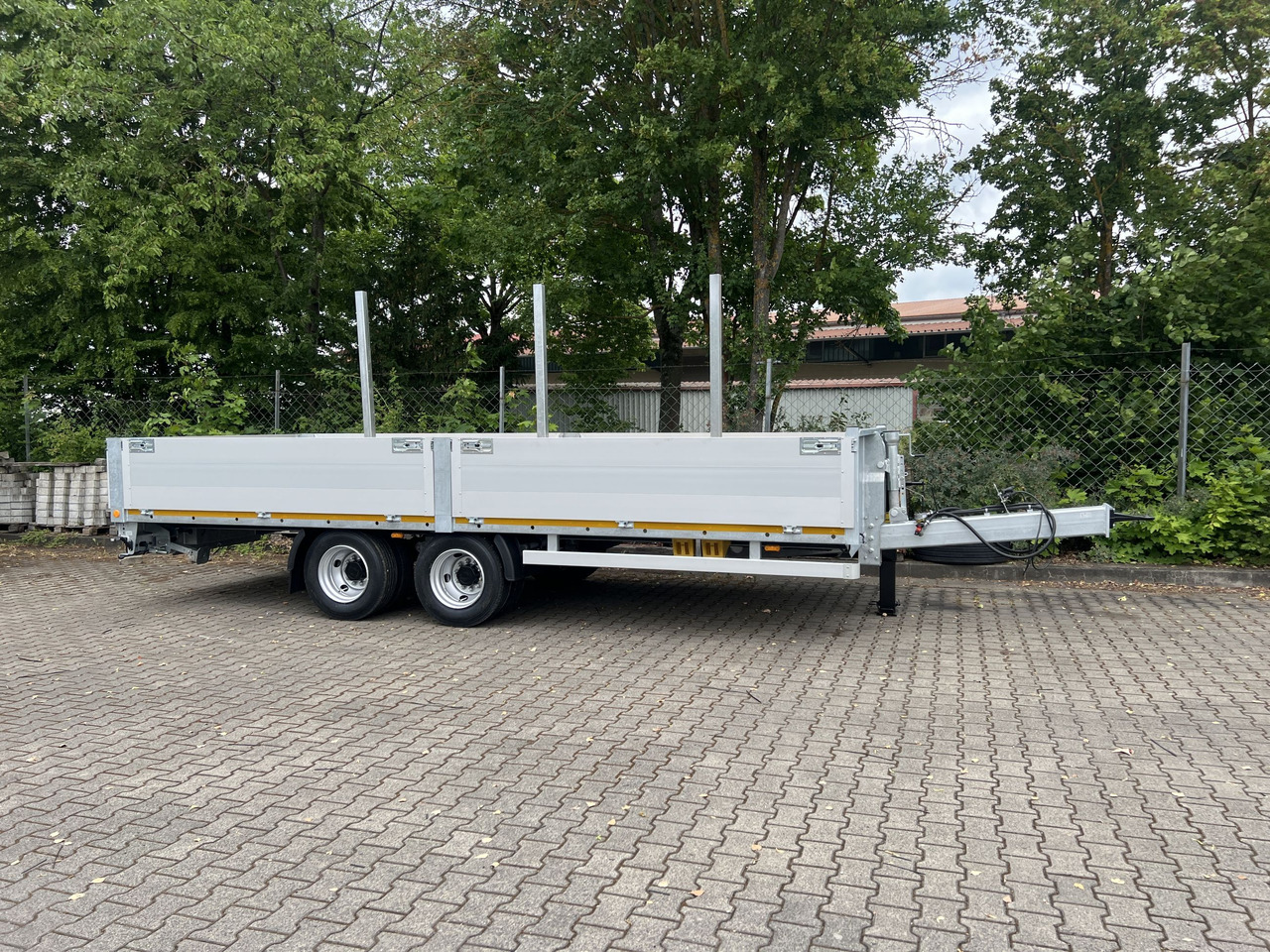 Möslein THT 14,4 G 7,2 14,4 t Tandem- Pritschenanhänger- Tieflader - Прицеп бортовой/ Платформа: фото 1 Möslein THT 14,4 G 7,2 14,4 t Tandem- Pritschenanhänger- Tieflader - Прицеп бортовой/ Платформа: фото 1