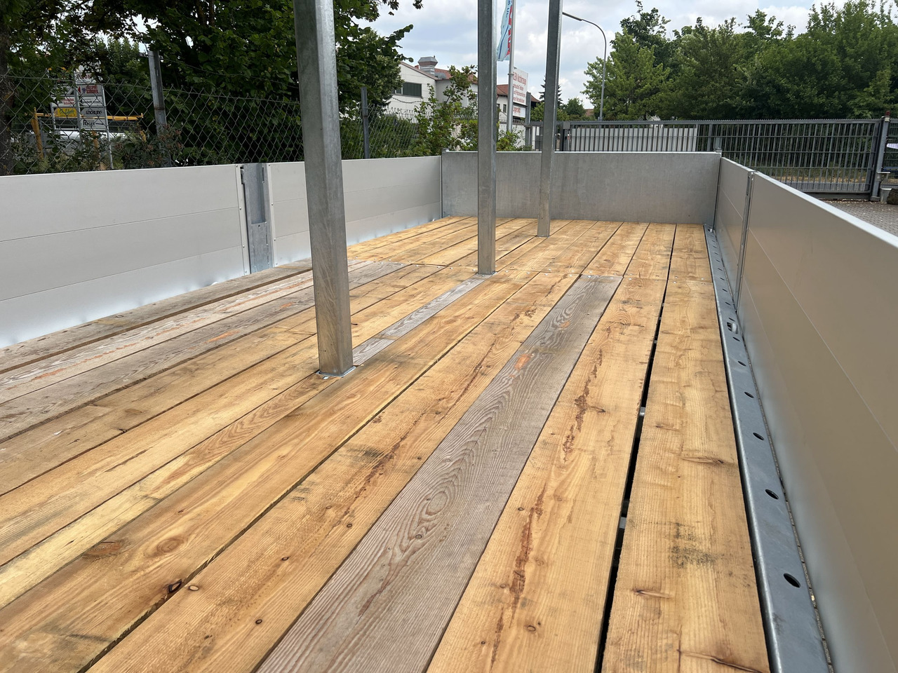 Новый Прицеп бортовой/ Платформа Möslein THT 14,4 G 7,20 L  14,4 t Tandem- Pritschenanhänger- Tieflader: фото 9