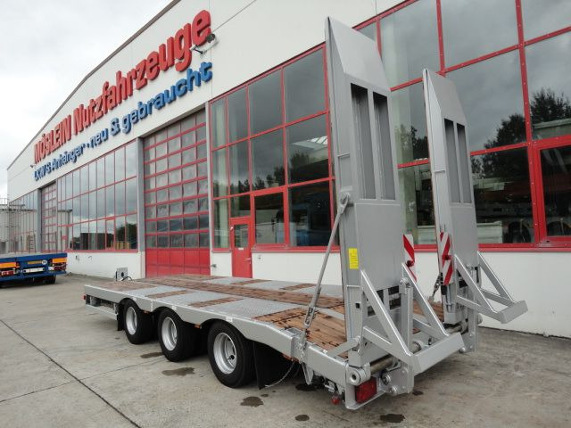 Möslein TT 31 31 t GG Tridem- Tieflader 3 AchsNeufahrzeug - Низкорамный прицеп: фото 3 Möslein TT 31 31 t GG Tridem- Tieflader 3 AchsNeufahrzeug - Низкорамный прицеп: фото 3