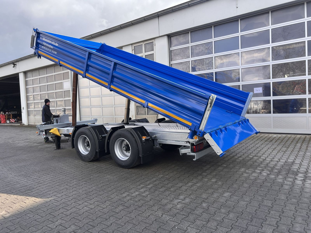 Möslein neuer 19 t Tandemkipper- Tieflader hydraulische - Самосвальный прицеп: фото 5 Möslein neuer 19 t Tandemkipper- Tieflader hydraulische - Самосвальный прицеп: фото 5