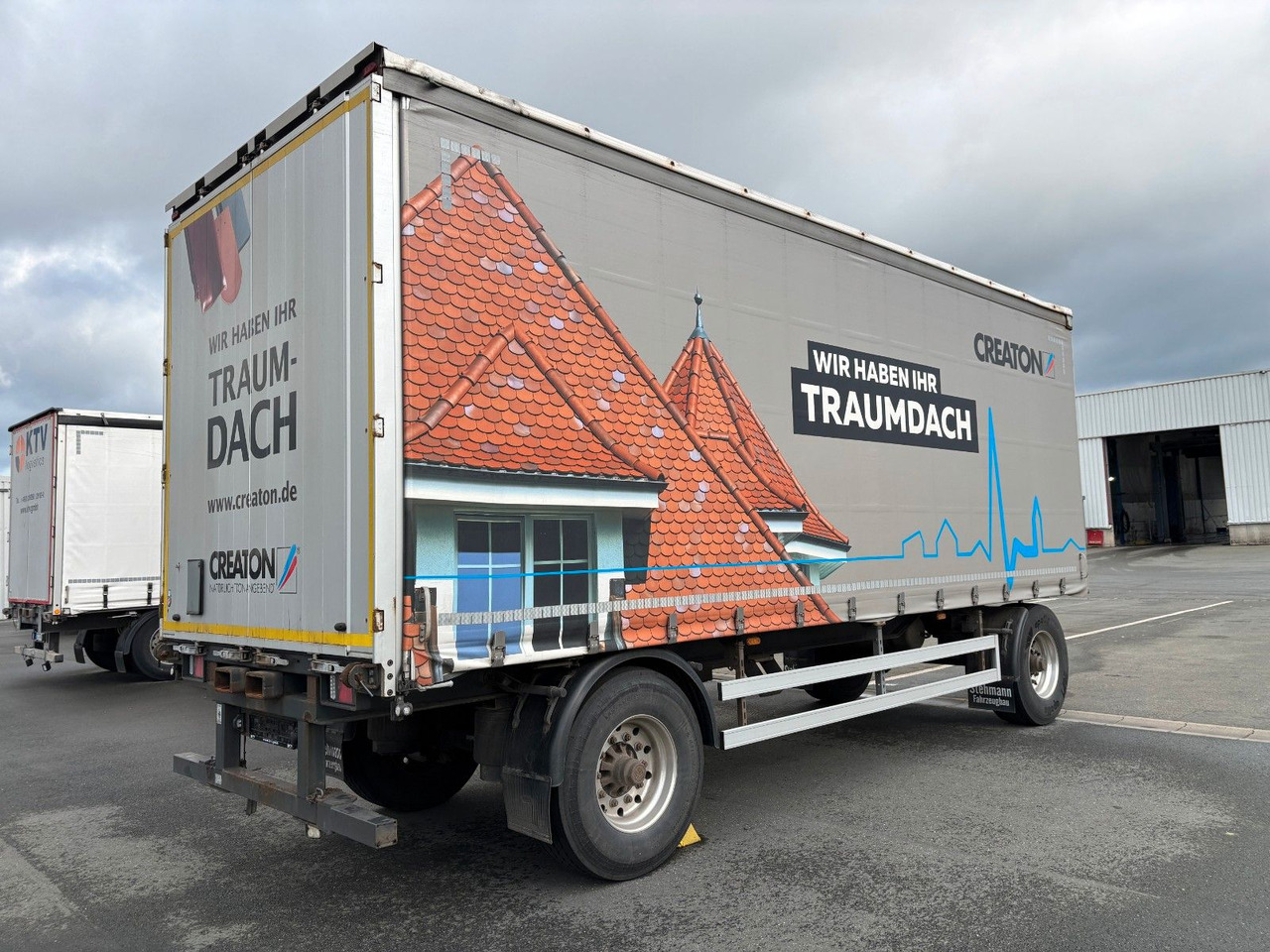 AZP18 Plane + Staplerhalterung - Тентованный прицеп: фото 4 AZP18 Plane + Staplerhalterung - Тентованный прицеп: фото 4