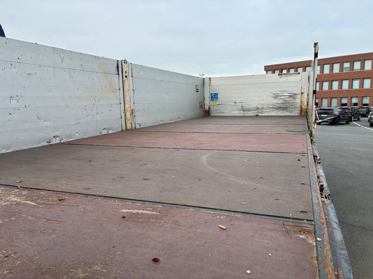 Krone AZ18 + Palettenkasten - Прицеп бортовой/ Платформа: фото 2 Krone AZ18 + Palettenkasten - Прицеп бортовой/ Платформа: фото 2