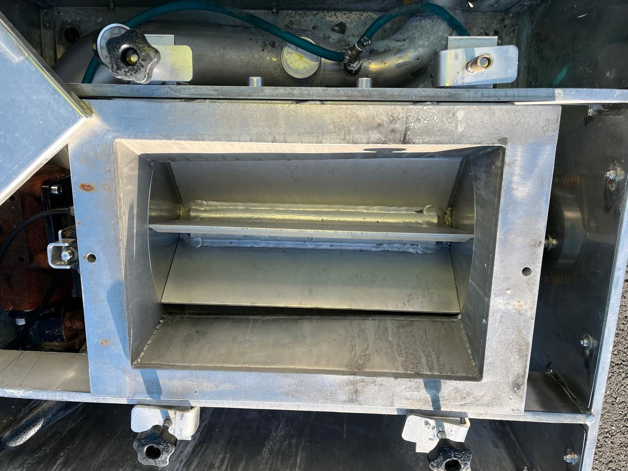 Zellradschleuse Eriksen TWBR22-N - Полуприцеп цистерна для сыпучих грузов: фото 4 Zellradschleuse Eriksen TWBR22-N - Полуприцеп цистерна для сыпучих грузов: фото 4