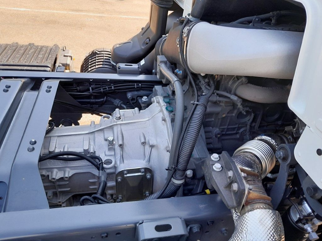 Грузовик-шасси DAF FA XB 260 12t reparierter Wasserschaden: фото 7