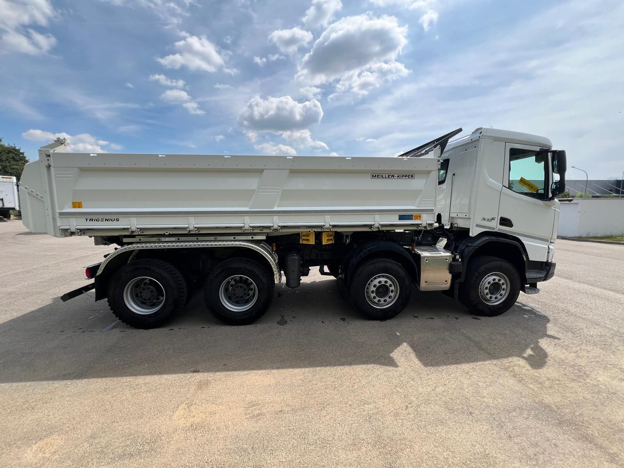 DAF FAD XDC 450 Dreiseitenkipper - Самосвал: фото 4 DAF FAD XDC 450 Dreiseitenkipper - Самосвал: фото 4