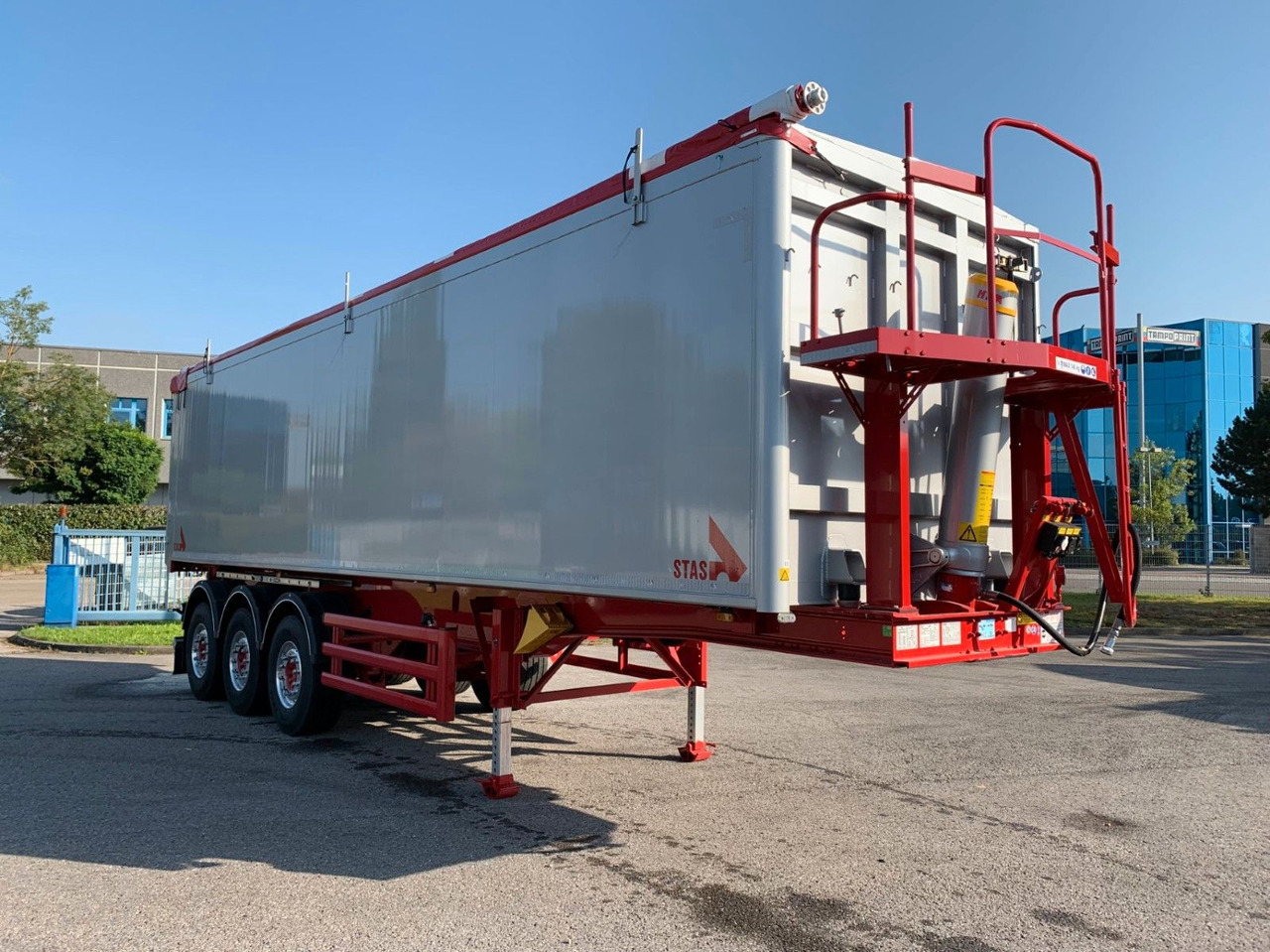 Stas Agrostar 51,8 cbm Stas Agrostar 51,8 cbm - Самосвальный полуприцеп: фото 2 Stas Agrostar 51,8 cbm Stas Agrostar 51,8 cbm - Самосвальный полуприцеп: фото 2