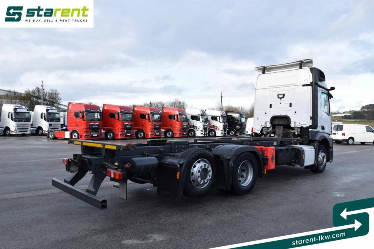 Mercedes Benz Actros 2645L Retarder Mirror Cam NAVI Liftachse - Грузовик-шасси: фото 5 Mercedes Benz Actros 2645L Retarder Mirror Cam NAVI Liftachse - Грузовик-шасси: фото 5