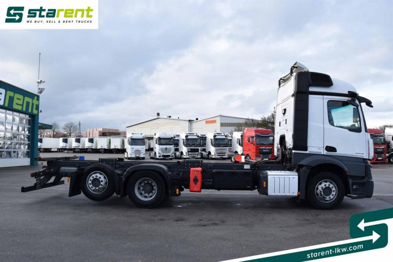 Mercedes Benz Actros 2645L Retarder Mirror Cam NAVI Liftachse - Грузовик-шасси: фото 4 Mercedes Benz Actros 2645L Retarder Mirror Cam NAVI Liftachse - Грузовик-шасси: фото 4