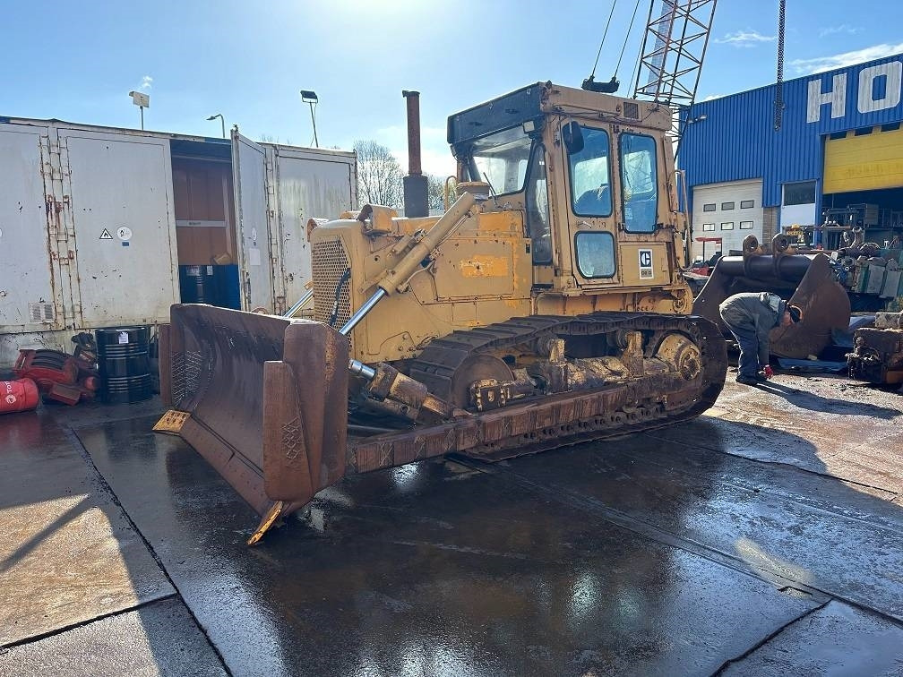 CAT D6D with winch - Бульдозер: фото 1 CAT D6D with winch - Бульдозер: фото 1