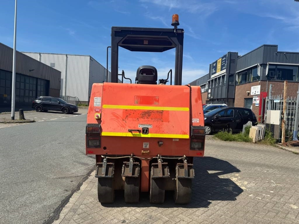 Dynapac CP 142 - Пневмоколесный каток: фото 4 Dynapac CP 142 - Пневмоколесный каток: фото 4