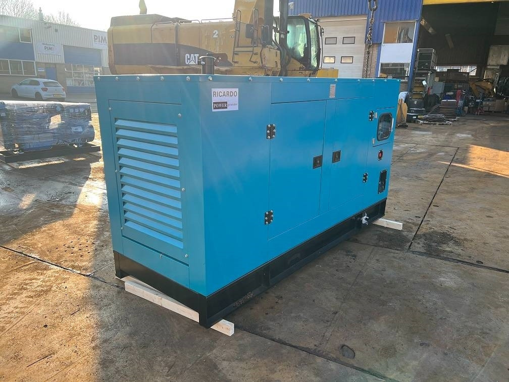 Ricardo 200KVA (160KW) SILENT GENERATOR 3 PHASE 50HZ 400V - Электрогенератор: фото 2 Ricardo 200KVA (160KW) SILENT GENERATOR 3 PHASE 50HZ 400V - Электрогенератор: фото 2