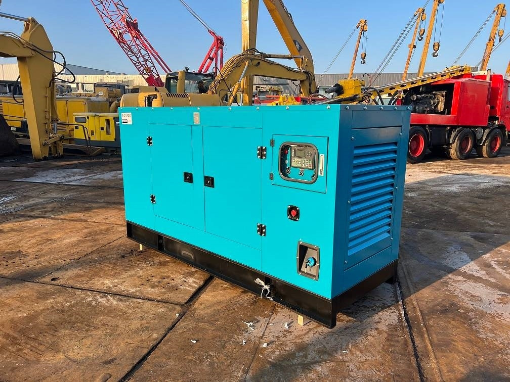 Ricardo 200KVA (160KW) SILENT GENERATOR 3 PHASE 50HZ 400V - Электрогенератор: фото 3 Ricardo 200KVA (160KW) SILENT GENERATOR 3 PHASE 50HZ 400V - Электрогенератор: фото 3