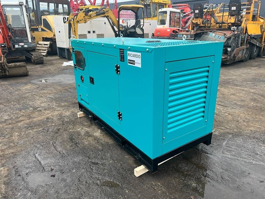 Ricardo 20KVA 16KW SILENT GENERATOR 3 PHASE 50HZ 400V NEW - Электрогенератор: фото 3 Ricardo 20KVA 16KW SILENT GENERATOR 3 PHASE 50HZ 400V NEW - Электрогенератор: фото 3