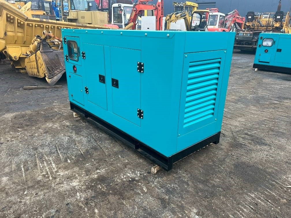 Ricardo 50KVA 40KW SILENT GENERATOR 3 PHASE 50HZ 400V NEW - Электрогенератор: фото 2 Ricardo 50KVA 40KW SILENT GENERATOR 3 PHASE 50HZ 400V NEW - Электрогенератор: фото 2