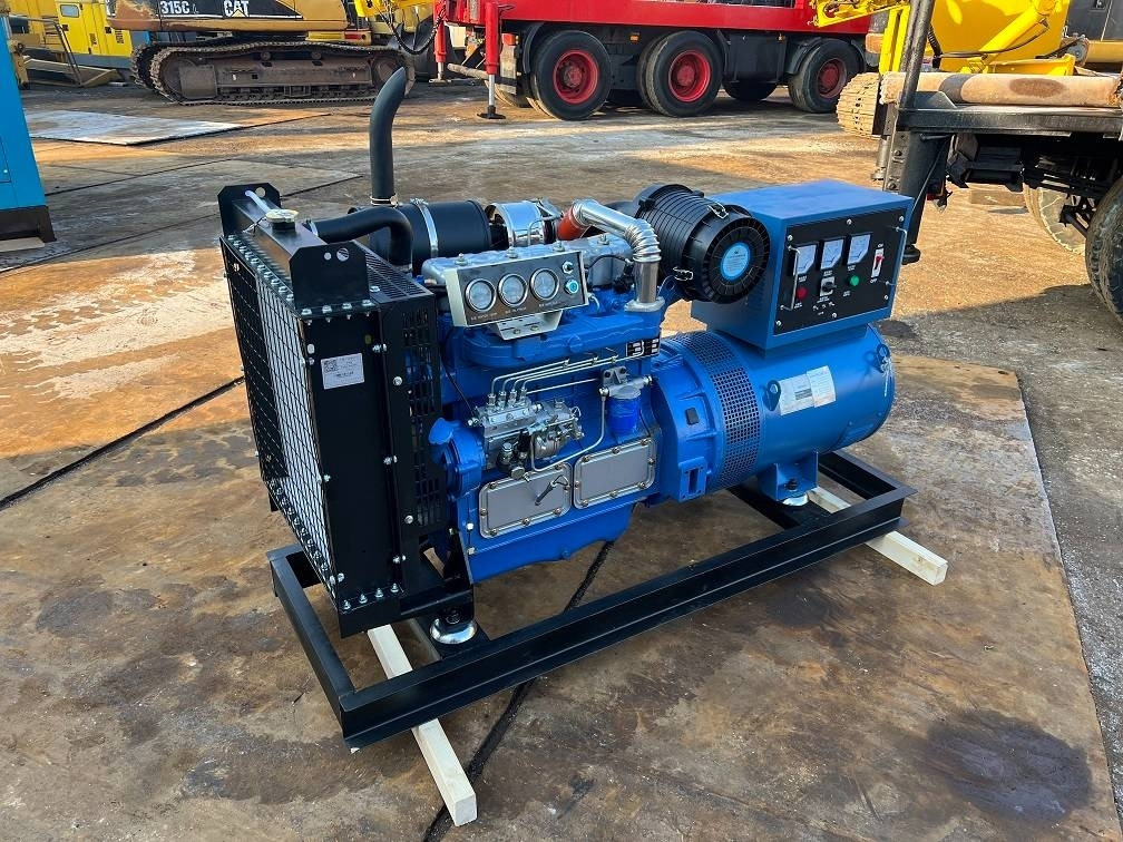 Ricardo 50kva (40kw) generator 3 phase 50hz 400v unused - Электрогенератор: фото 1 Ricardo 50kva (40kw) generator 3 phase 50hz 400v unused - Электрогенератор: фото 1