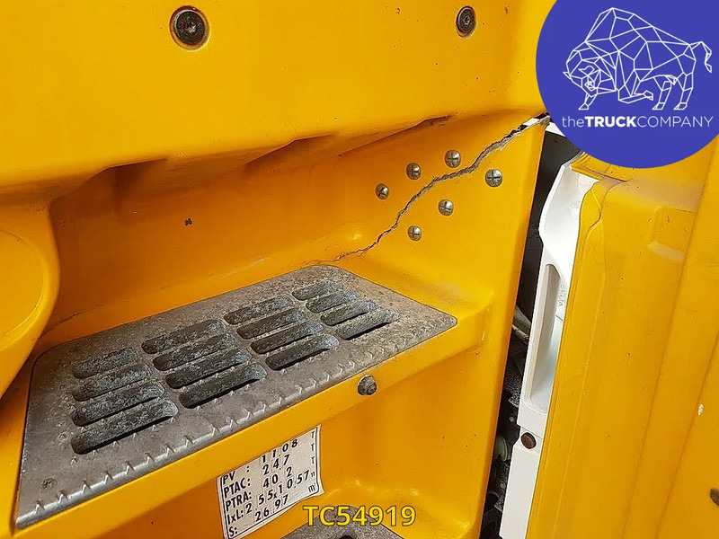 DAF XF 105 410 - Грузовик бортовой/ Платформа: фото 2 DAF XF 105 410 - Грузовик бортовой/ Платформа: фото 2