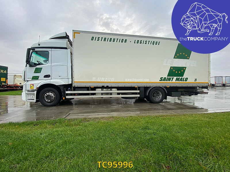 Mercedes-Benz Actros 1832 - Грузовик с закрытым кузовом: фото 2 Mercedes-Benz Actros 1832 - Грузовик с закрытым кузовом: фото 2