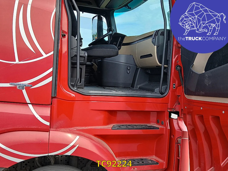 Mercedes-Benz Actros 2548 - Тентованный грузовик: фото 3 Mercedes-Benz Actros 2548 - Тентованный грузовик: фото 3