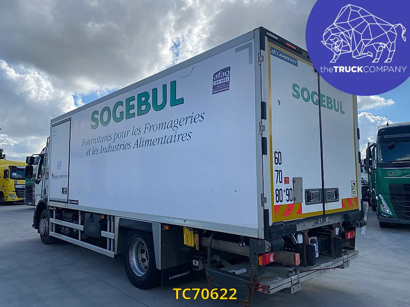 Renault D 320 - Грузовик с закрытым кузовом: фото 2 Renault D 320 - Грузовик с закрытым кузовом: фото 2