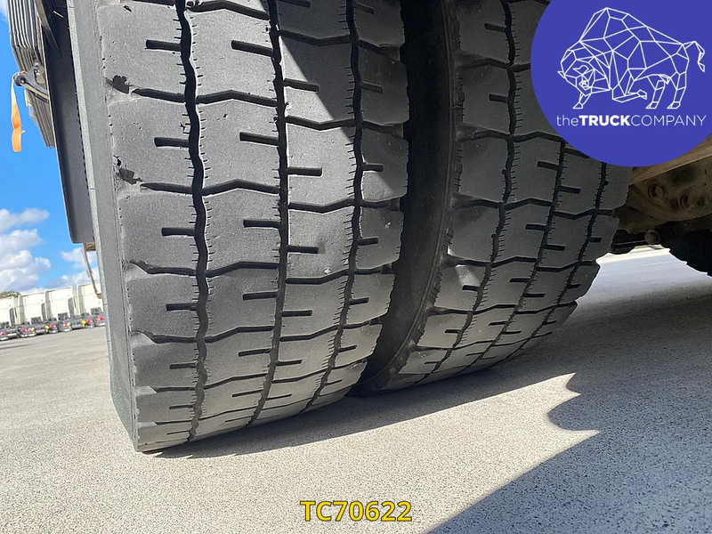 Грузовик с закрытым кузовом Renault D 320: фото 20