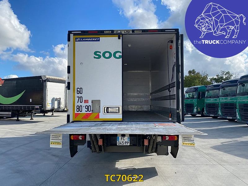 Грузовик с закрытым кузовом Renault D 320: фото 8