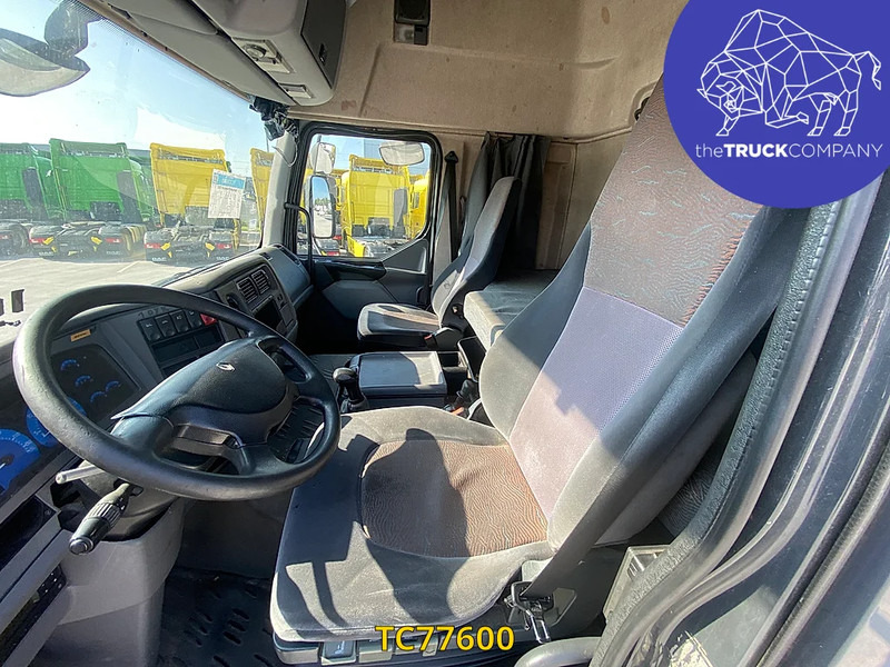 Renault Premium 320 - Тентованный грузовик: фото 5 Renault Premium 320 - Тентованный грузовик: фото 5