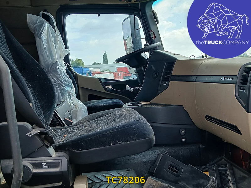 Тягач Mercedes-Benz Actros 1842: фото 9