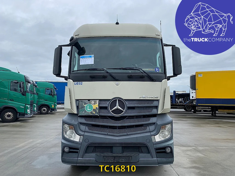 Тягач Mercedes-Benz Actros 1843: фото 10