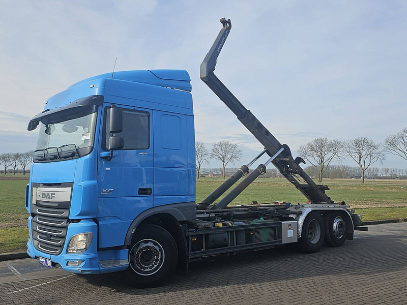 DAF XF 460 6X2 INTARDER - Крюковой мультилифт: фото 2 DAF XF 460 6X2 INTARDER - Крюковой мультилифт: фото 2