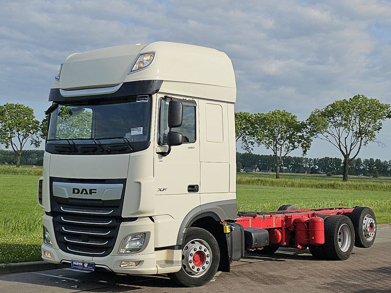 DAF XF 480 SSC 6X2 FAR INTARDER - Грузовик-шасси: фото 2 DAF XF 480 SSC 6X2 FAR INTARDER - Грузовик-шасси: фото 2