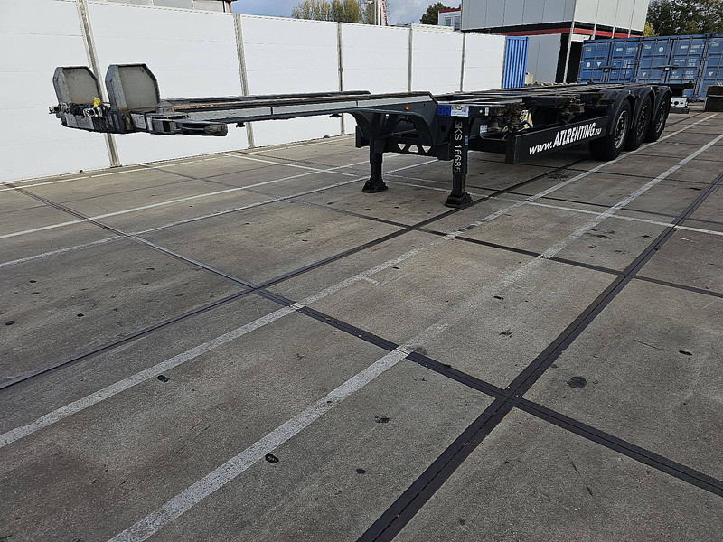 Kögel S24-2 - Полуприцеп-контейнеровоз/ Сменный кузов: фото 1 Kögel S24-2 - Полуприцеп-контейнеровоз/ Сменный кузов: фото 1