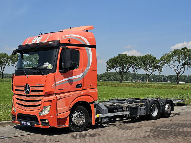 Mercedes-Benz ACTROS 2545 LS - Грузовик-контейнеровоз/ Сменный кузов: фото 2 Mercedes-Benz ACTROS 2545 LS - Грузовик-контейнеровоз/ Сменный кузов: фото 2