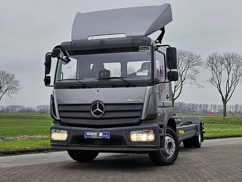 Mercedes-Benz ATEGO 1227 AIRCO WB 475 AHK - Грузовик-контейнеровоз/ Сменный кузов: фото 1 Mercedes-Benz ATEGO 1227 AIRCO WB 475 AHK - Грузовик-контейнеровоз/ Сменный кузов: фото 1