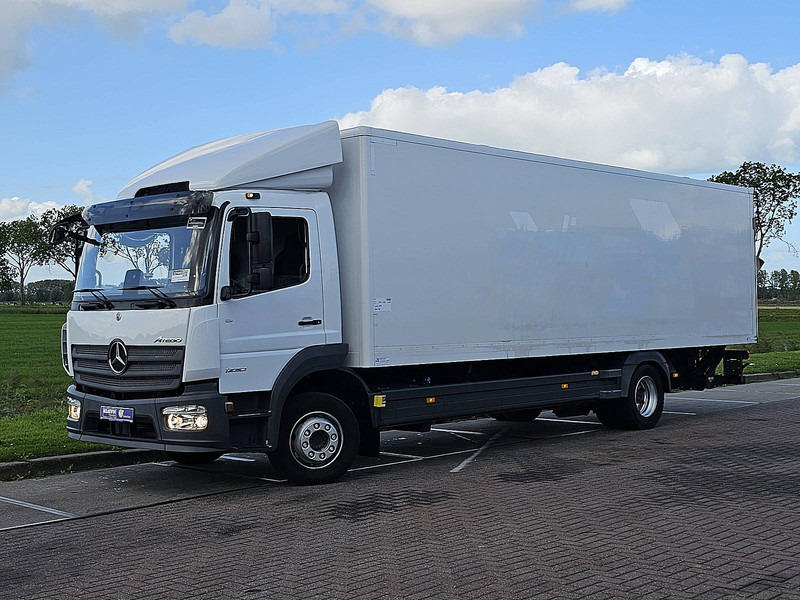 Mercedes-Benz ATEGO 1230 TAILLIFT AIRCO AHK - Грузовик с закрытым кузовом: фото 2 Mercedes-Benz ATEGO 1230 TAILLIFT AIRCO AHK - Грузовик с закрытым кузовом: фото 2