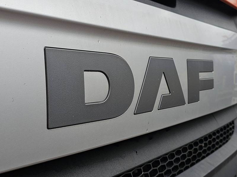 Тягач DAF CF 460 SPACECAB 6X2 RHD: фото 18 Тягач DAF CF 460 SPACECAB 6X2 RHD: фото 18