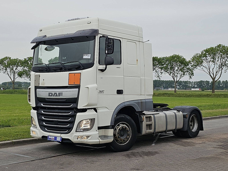 DAF XF 460 SPACECAB INTARDER - Тягач: фото 2 DAF XF 460 SPACECAB INTARDER - Тягач: фото 2
