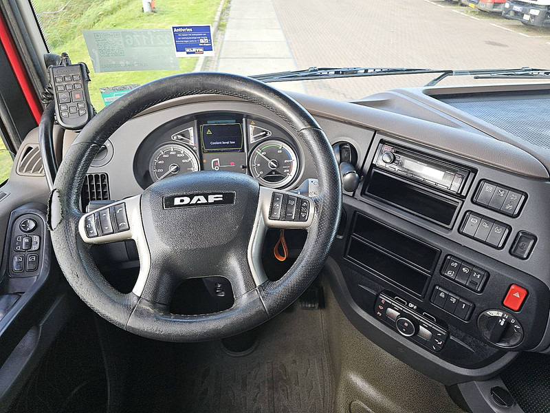 Тягач DAF XF 530 SPACECAB 6X2 FTG PTO: фото 8