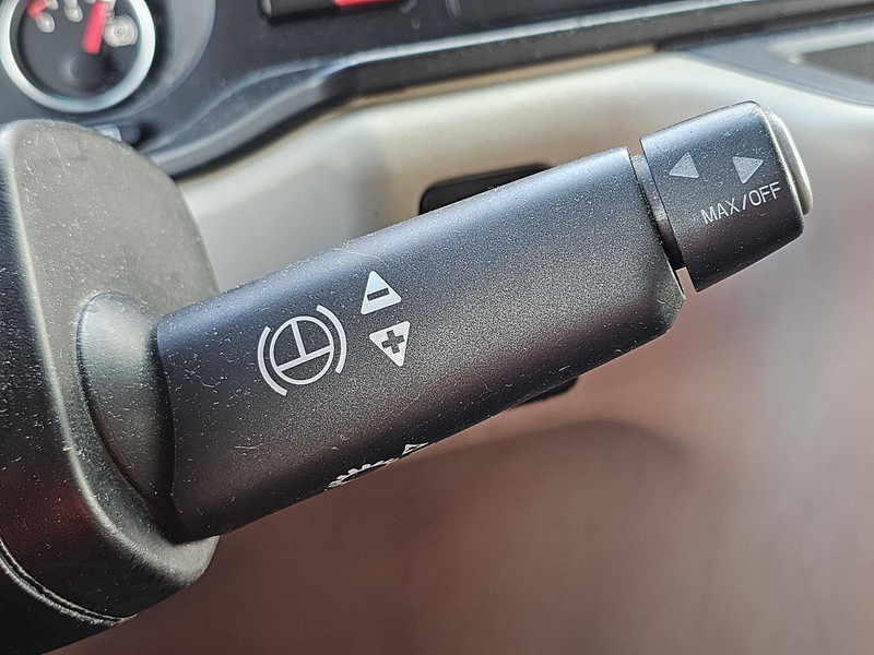 Тягач MAN 18.500 TGX XXL RETARDER 2XTANK: фото 12 Тягач MAN 18.500 TGX XXL RETARDER 2XTANK: фото 12