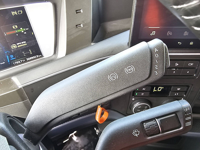 Тягач Volvo FH 500 XL LED 2X TANK VEB+: фото 14