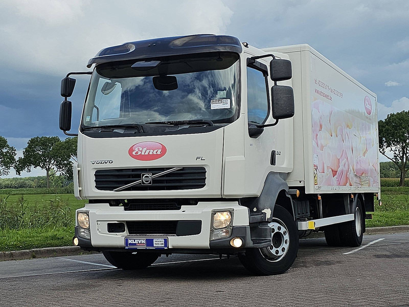 Volvo FL 240.12 - Грузовик с закрытым кузовом: фото 1 Volvo FL 240.12 - Грузовик с закрытым кузовом: фото 1