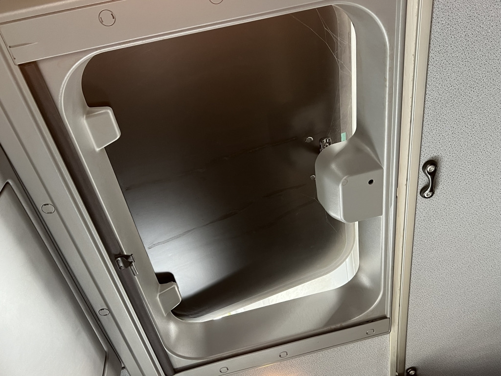 Mercedes-Benz Atego 1230 Klima ACC Schlafkabine 7,2m P+P LBW - Тентованный грузовик: фото 5 Mercedes-Benz Atego 1230 Klima ACC Schlafkabine 7,2m P+P LBW - Тентованный грузовик: фото 5