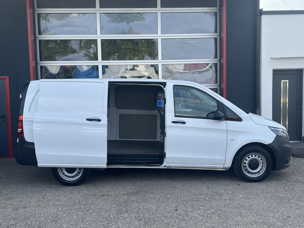 Mercedes-Benz Vito 110 CDI Lang Klima 3-Sitzer Heckflügeltüren - Легковой фургон: фото 4 Mercedes-Benz Vito 110 CDI Lang Klima 3-Sitzer Heckflügeltüren - Легковой фургон: фото 4
