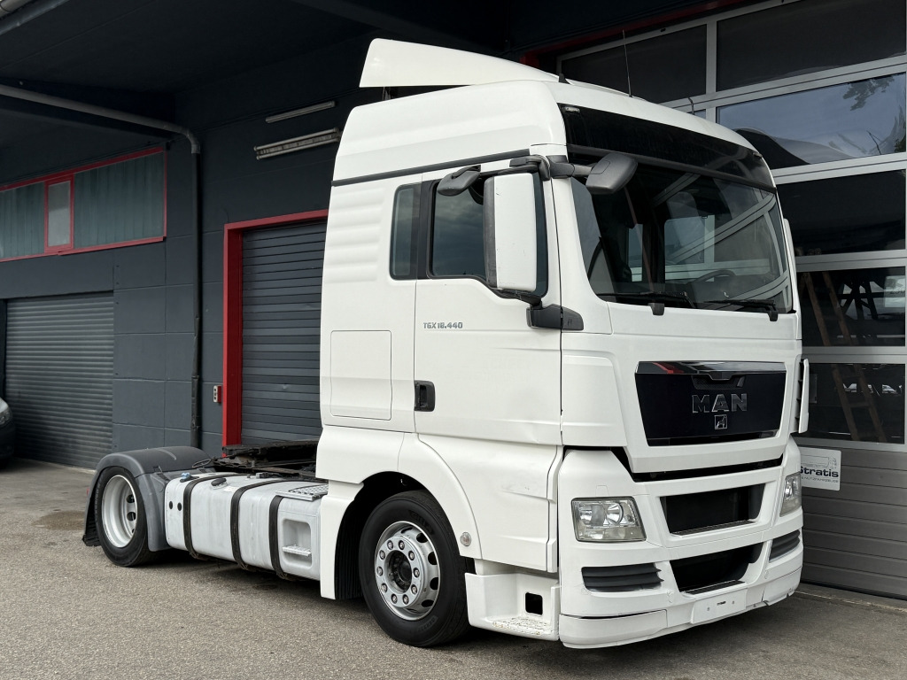 MAN TGX 18.440 EEV Klima 3-fach Motorbremse 2xTank - Тягач: фото 1 MAN TGX 18.440 EEV Klima 3-fach Motorbremse 2xTank - Тягач: фото 1